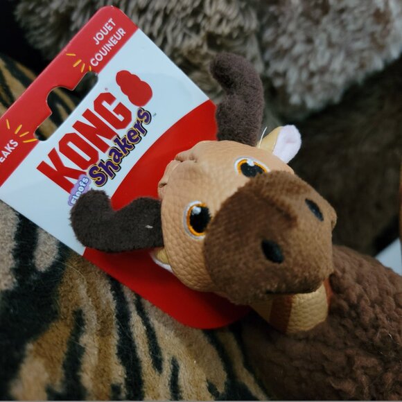 KONG  Shakers Moose Squeaky Plush Tug & Shake Dog Toy 9" xs/sm ea. - Picture 2 of 2